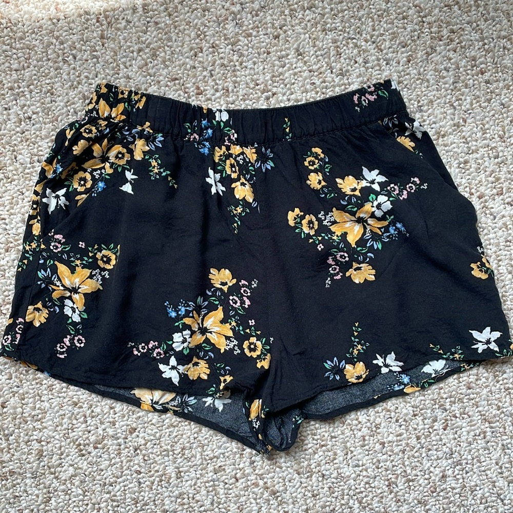 Black Floral Flowy Shorts with Pockets